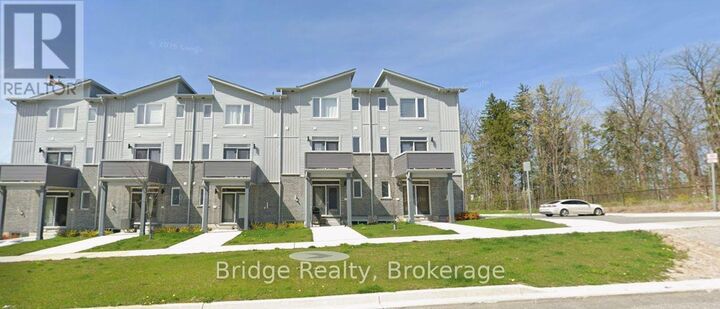 Property Photo:  990 Deveron Crescent 11  ON N5Z 5A4 