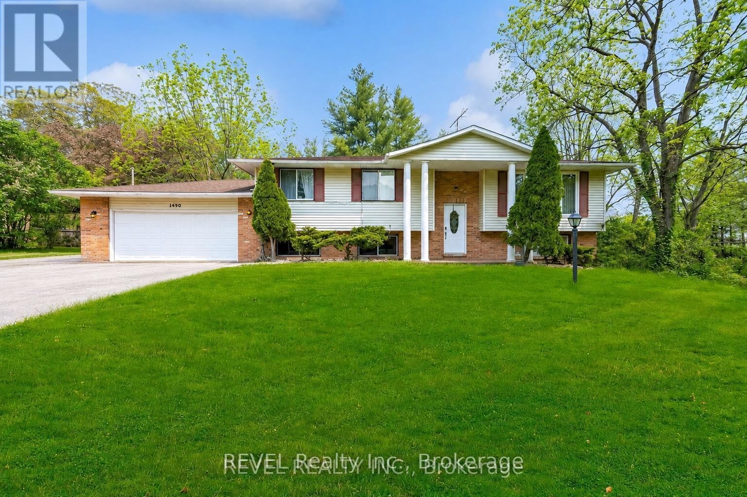 Property Photo:  1490 York Road  ON L0S 1P0 