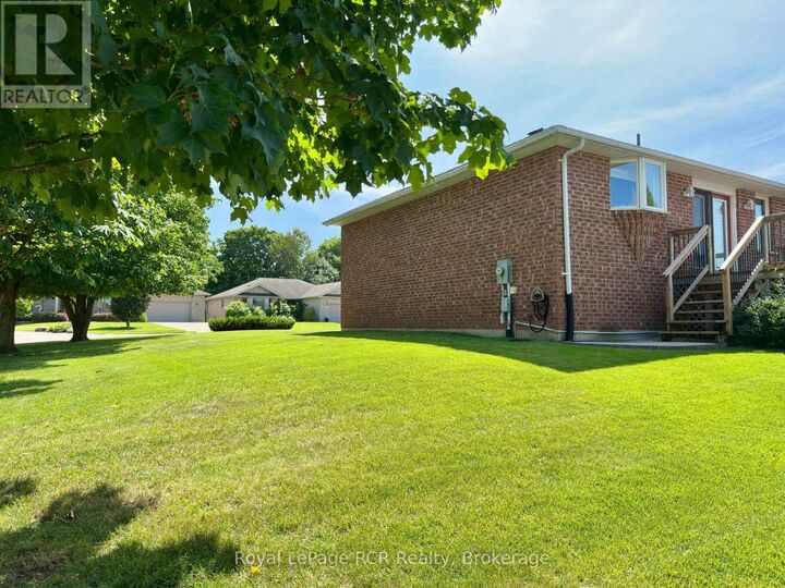 Property Photo: 238 4th Street Crescent ON N4N 3S2