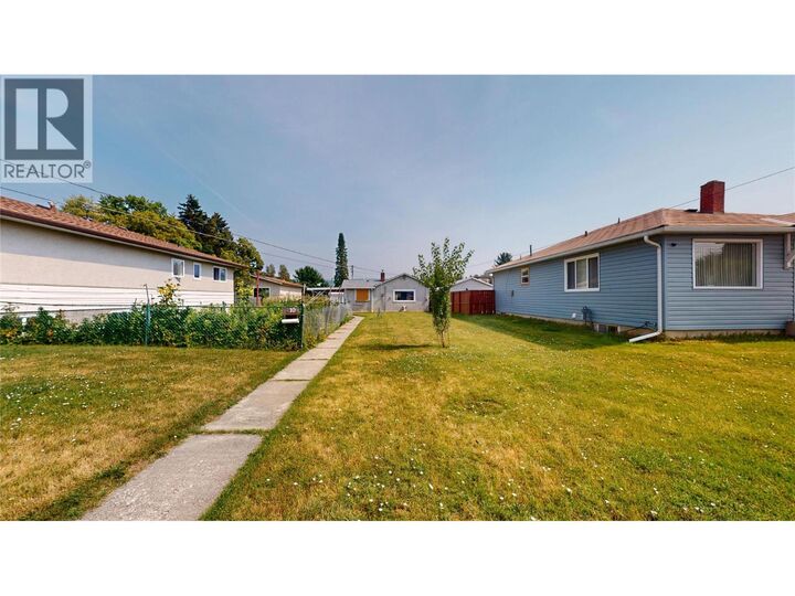 Property Photo:  10 14th Avenue South  BC V1C 2W8 
