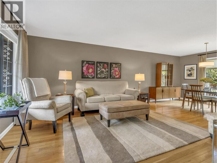 Property Photo:  775 Balsam Avenue  BC V2A 7Y8 