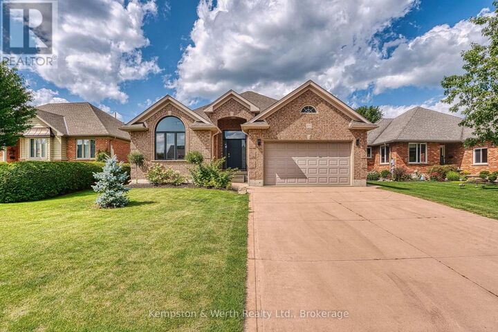 Property Photo:  635 Riverview Drive  ON N4W 3T7 