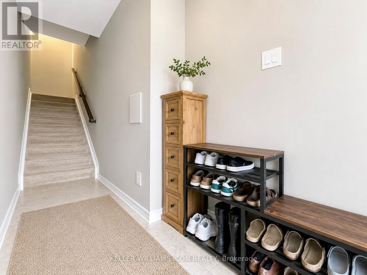 Property Photo: 581 Ozawa Private ON K1K 4Z9