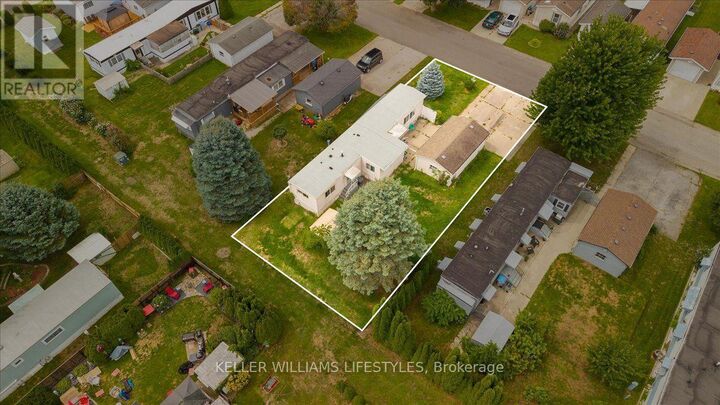 Property Photo: 8 Stewart Street ON N7G 3K8