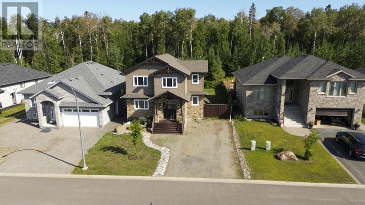 Property Photo: 145 Dogwood Cres ON P7G 2N9