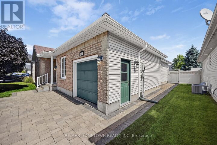 Property Photo:  1267 Cuthbertson Avenue  ON K6V 7M5 