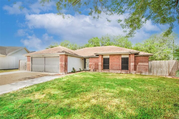 Property Photo:  13110 Sunnyville Circle  TX 78410 