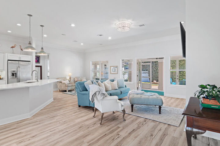 Property Photo:  285 Tequesta Drive  FL 32541 