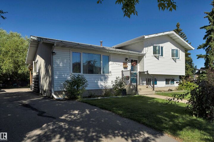 Property Photo:  5002 57 Avenue  AB T9E 5S3 