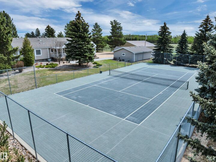 Property Photo:  464012 A Rge Road 233  AB T9A 1X1 