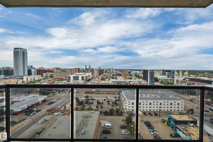 Property Photo:  10303 105 Street NW 1701  AB T5J 5G3 