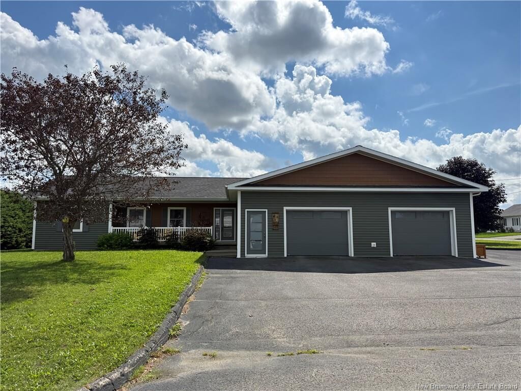 Property Photo:  265 Caswell Street  NB E3Z 1A7 