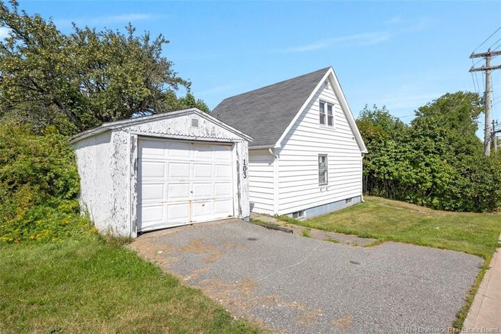 103 Visart Street — photo 1