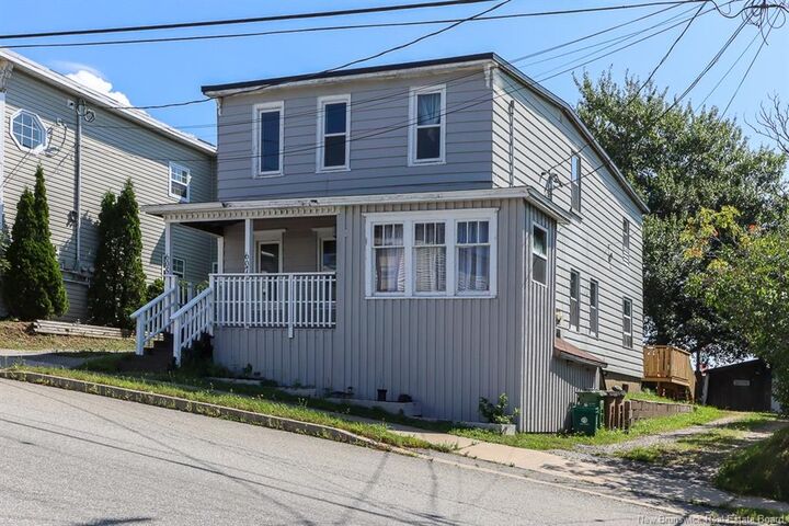 605-607 Harding Street — photo 1