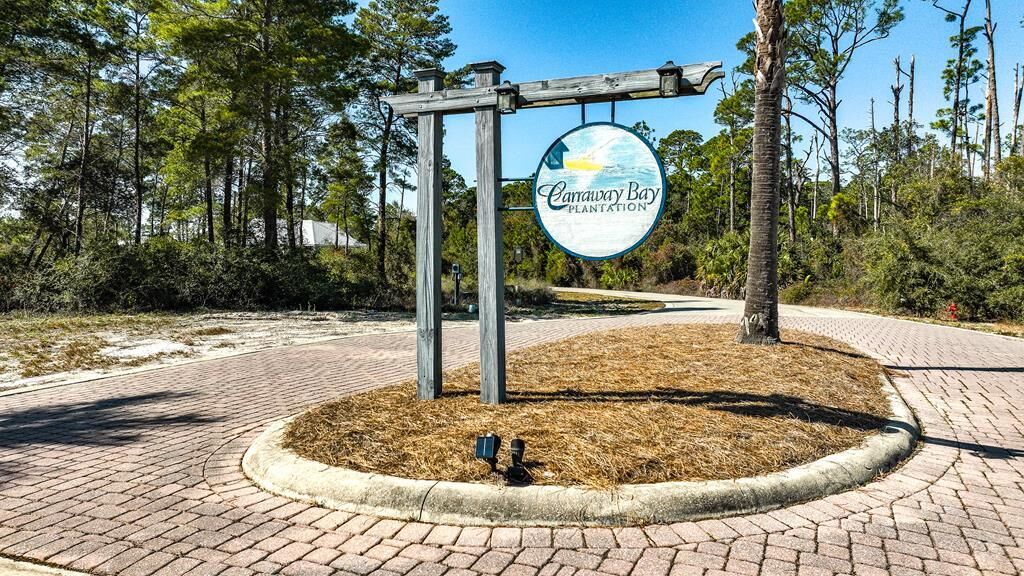 Property Photo: 114 Plantation Dr FL 32322