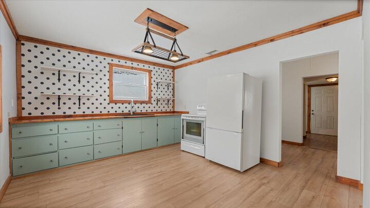 Property Photo: 604 Atlantic Avenue N MN 56248