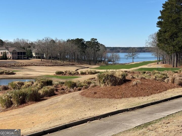 Property Photo:  1191 Lakeview Court  GA 30642 