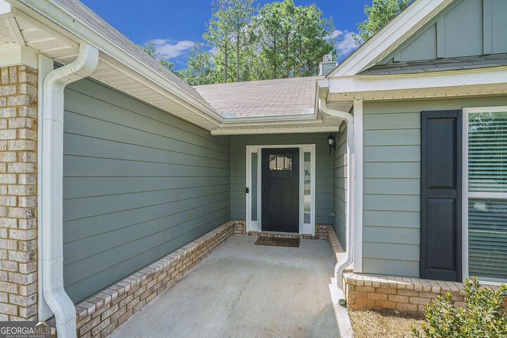 Property Photo:  231 Camp Court  GA 30620 