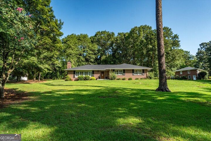 Property Photo:  1430 Ivywood Drive  GA 30606 