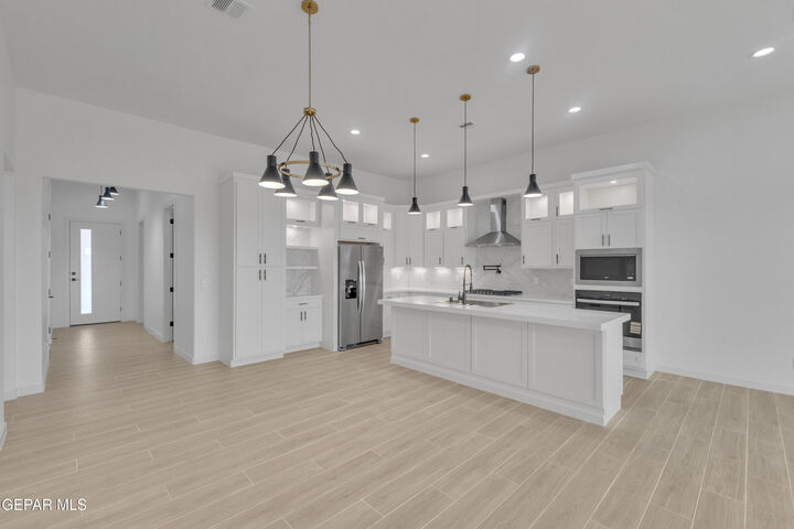 Property Photo: 12845 Middlesbrough Avenue TX 79928