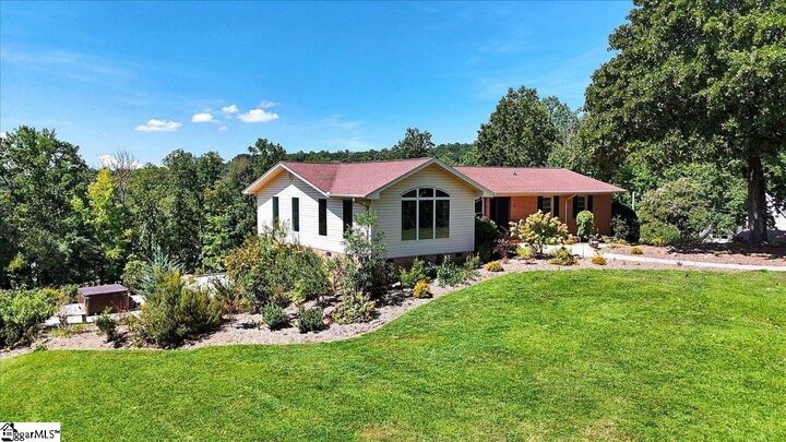 Property Photo: 219 Fairview Drive SC 29609