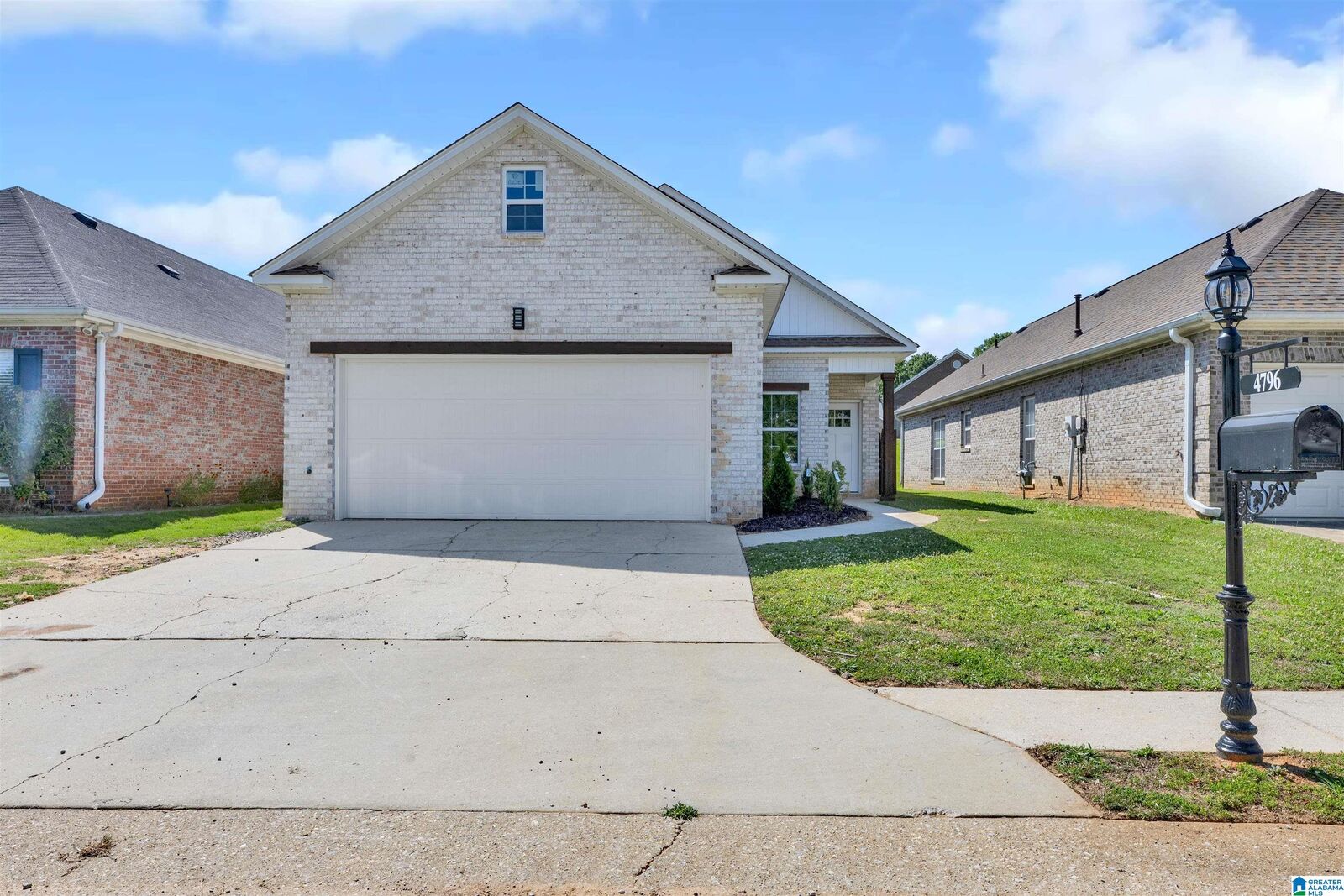 Property Photo:  4796 Longmeadow Drive  AL 35022 