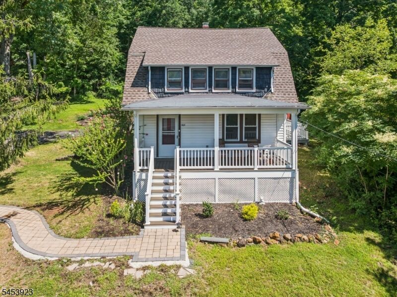 Property Photo:  464 Watchung Ave  NJ 07069 