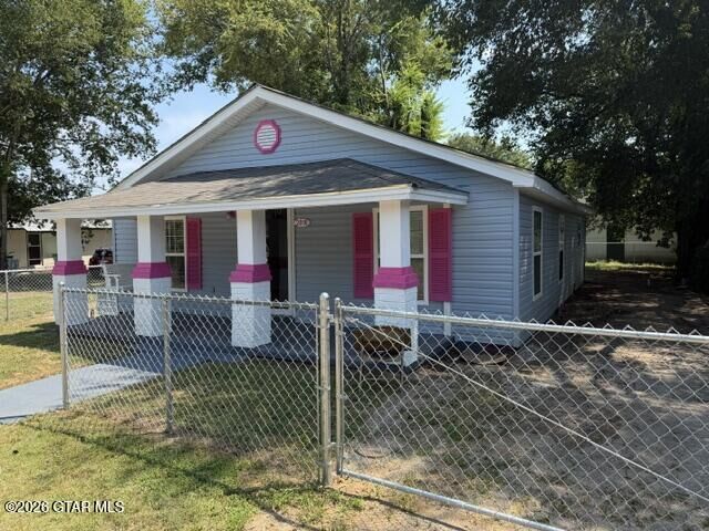 Property Photo: 2010 N Cherry Street MS 39701