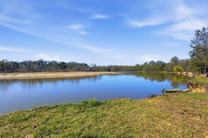Property Photo:  435 Highway 43  MS 39429 
