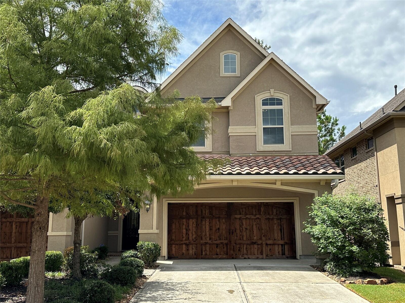 Property Photo: 11 Silver Rock Drive TX 77375