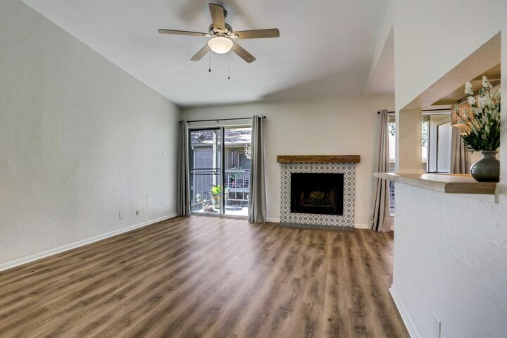 Property Photo:  700 Thicket Lane 1004  TX 77079 