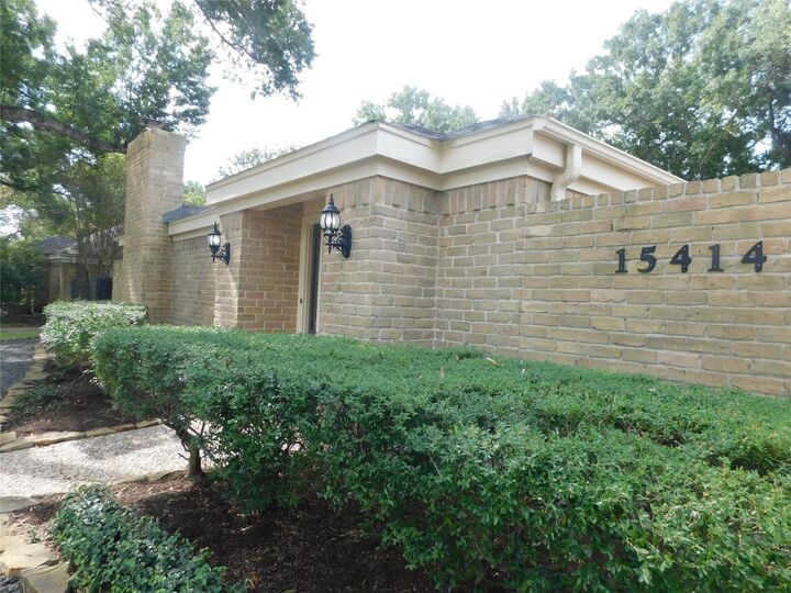 Property Photo: 15414 Pleasant Valley Road TX 77062