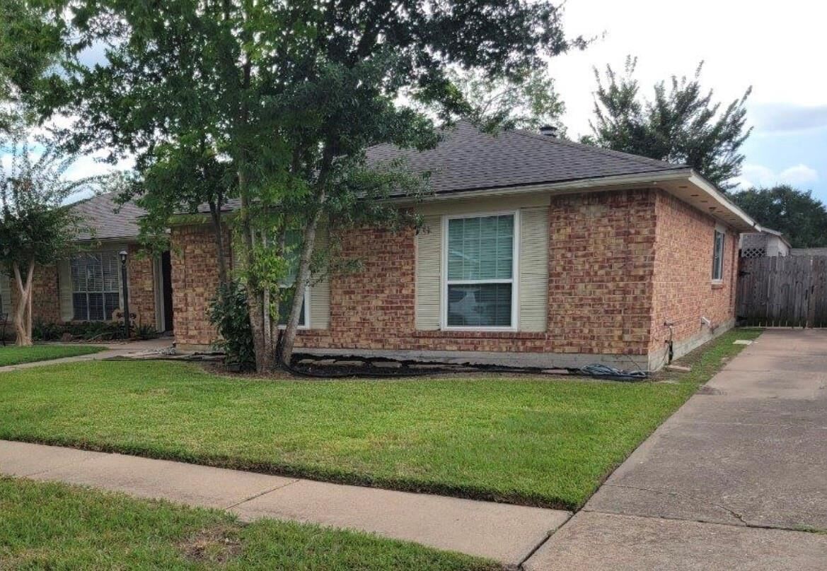 Property Photo: 19319 Hollowlog Drive TX 77449