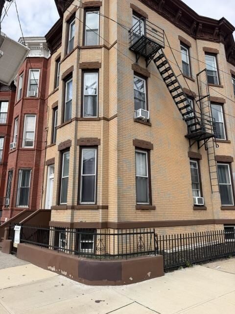 Property Photo:  125 Palisade Ave 3  NJ 07306 