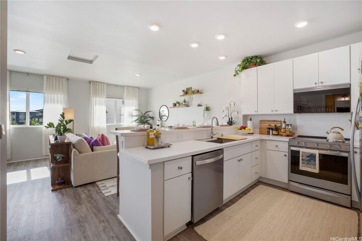 Property Photo: 91-4099 Hikuono Street 907 HI 96707