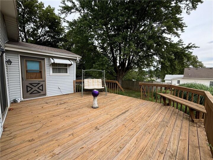 Property Photo: 1609 Green Valley Road MO 64505