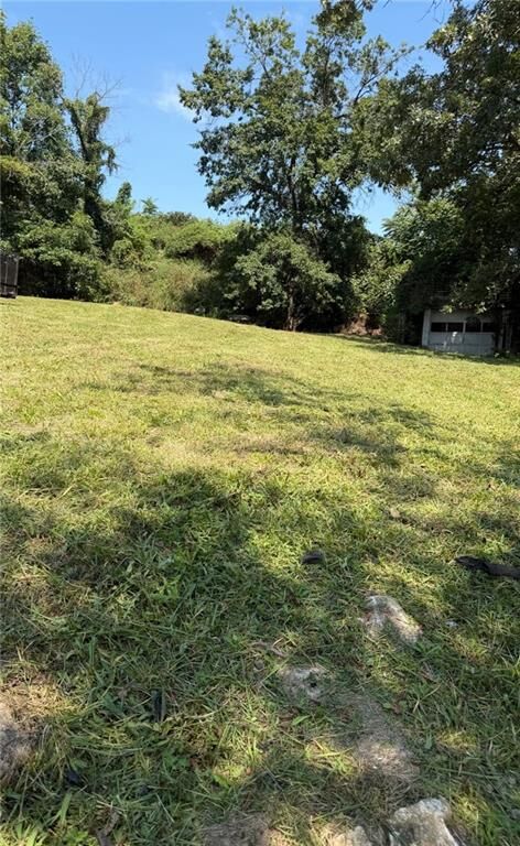 Property Photo: 3600 E 78th Street MO 64132