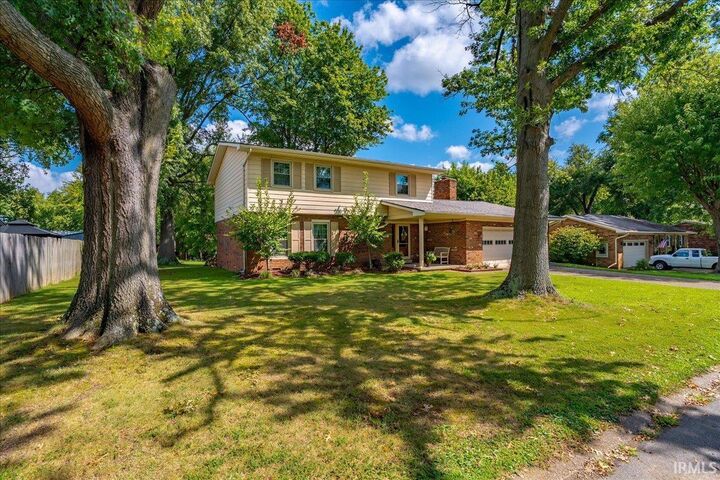 Property Photo:  8366 Larch Place  IN 47630 