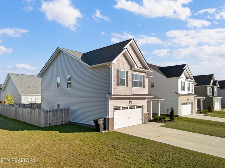 Property Photo:  2733 Farmhouse Drive  TN 37803 