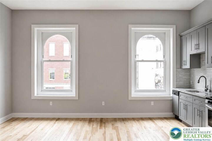 Property Photo:  315 Northampton Street 2  PA 18042 