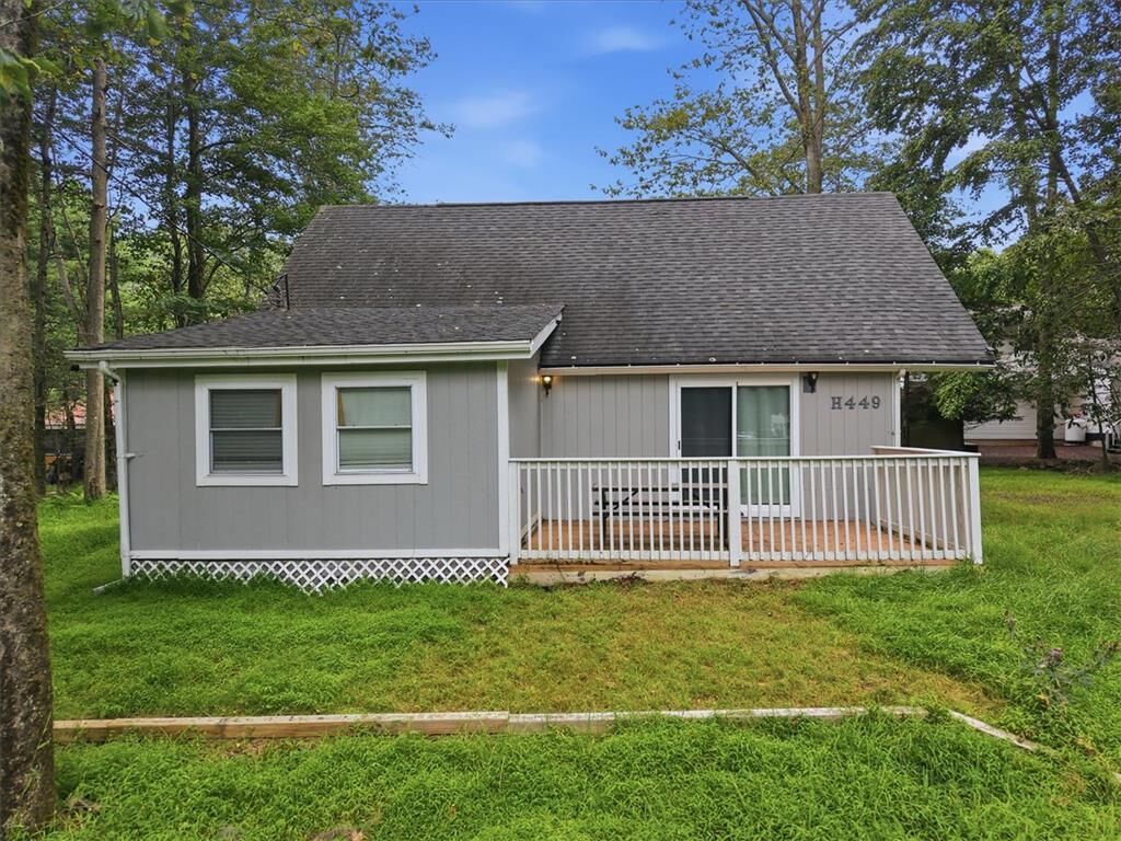 Property Photo:  8919 Moose Lane  PA 18466 