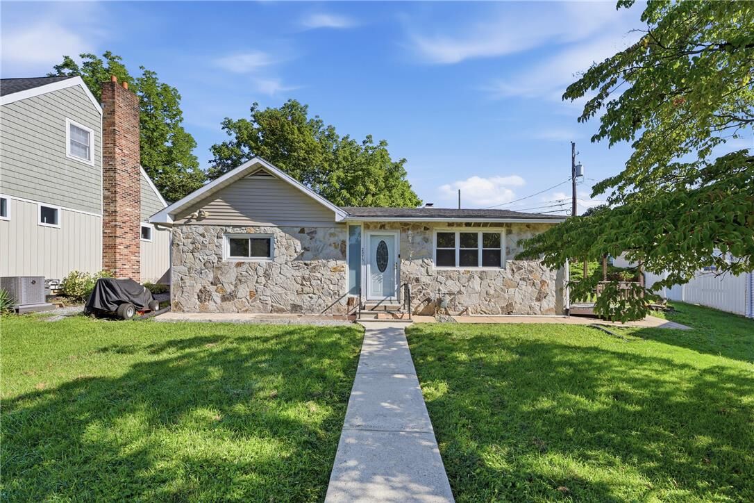Property Photo:  2375 Jennie Avenue  PA 18104 