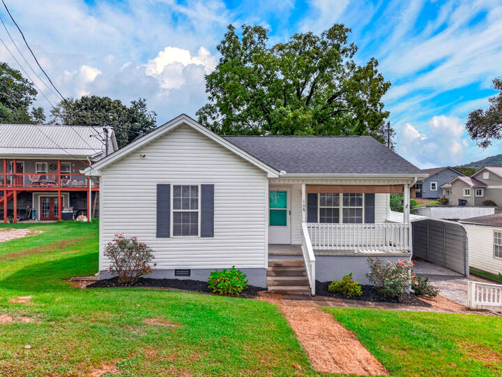 Property Photo: 108 Jackson Street TN 37857