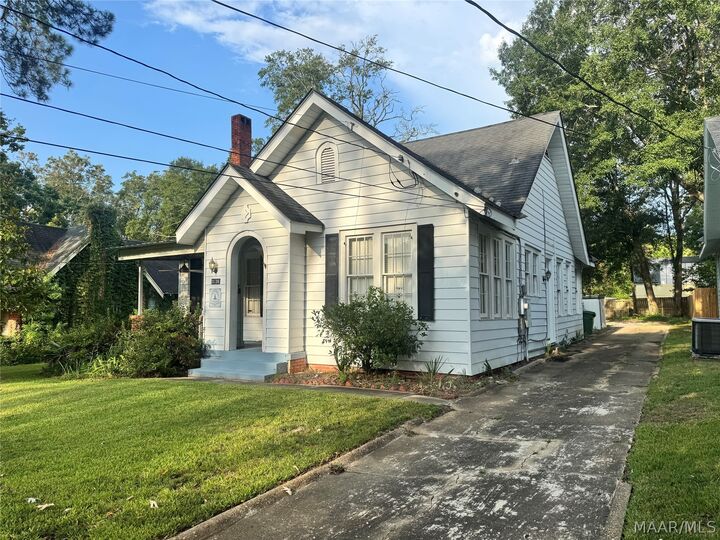 Property Photo:  3136 Montezuma Road  AL 36106 