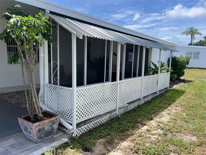 Property Photo: 845 Cane Palm Street FL 33778