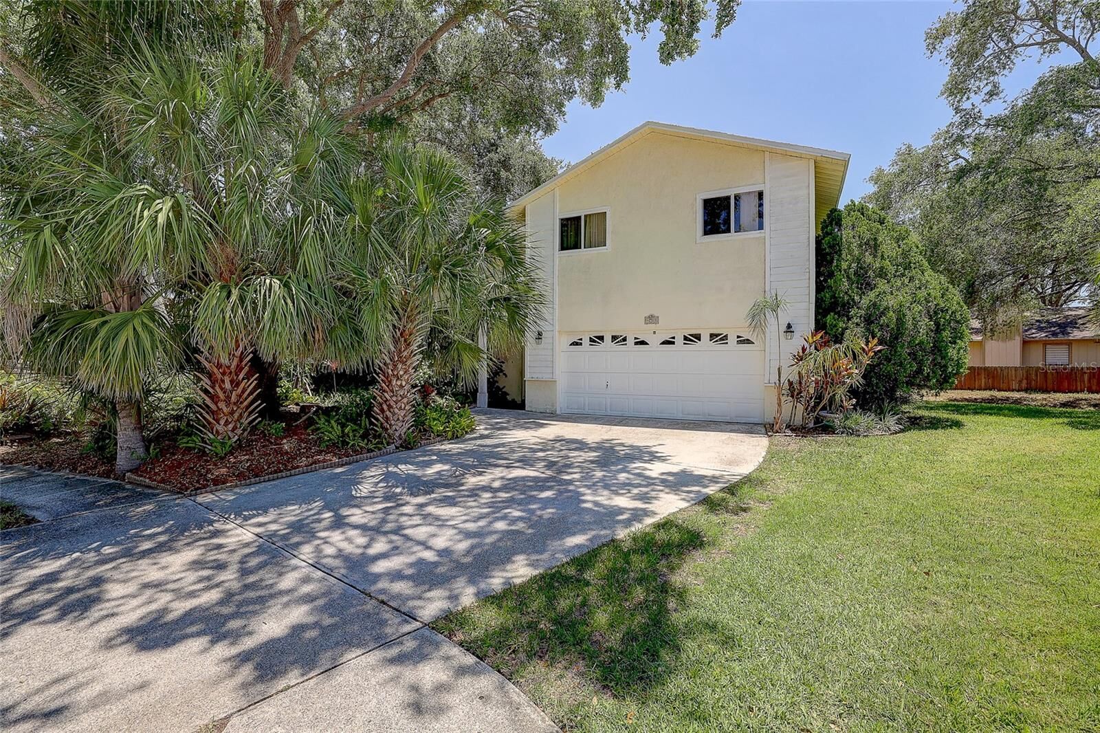 Property Photo: 4505 33rd Avenue W FL 34209