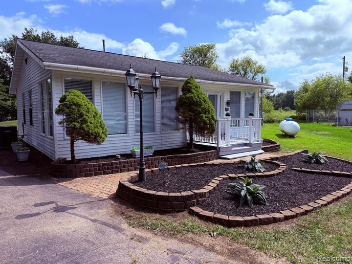 Property Photo: 6180 E 5 Point Highway MI 48827 9029
