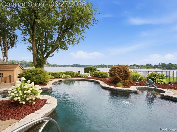 Property Photo:  3549 Mann Road  MI 48346 4036 