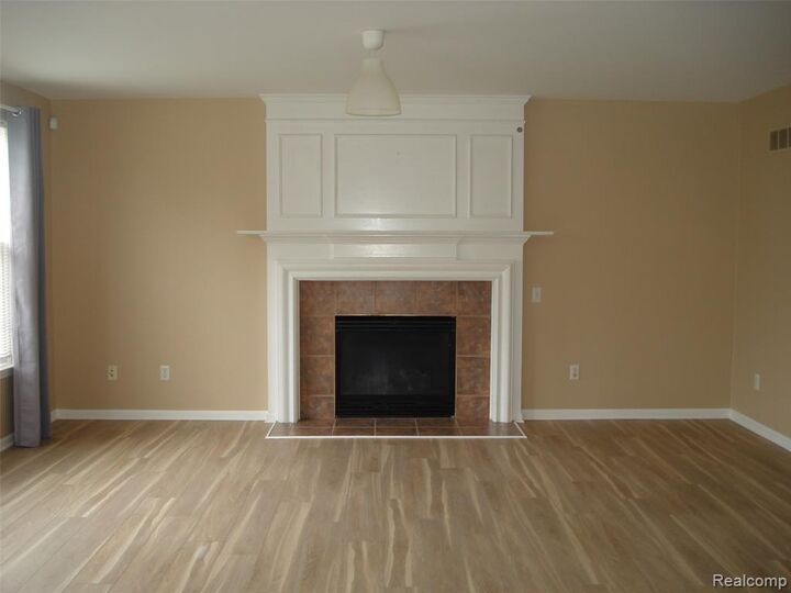 Property Photo:  1782 Shepherds  MI 48084 5400 