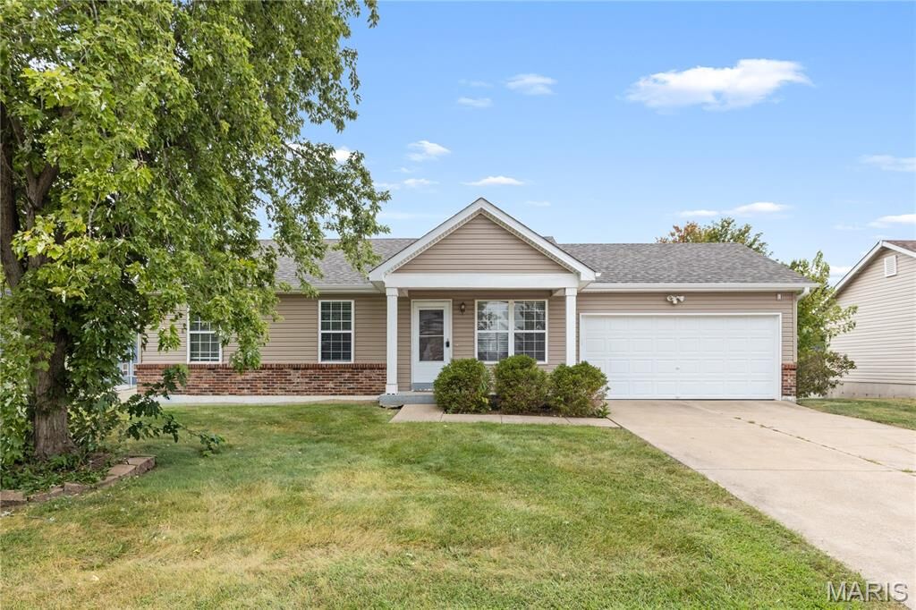 Property Photo:  679 Dundee Court  MO 63385 